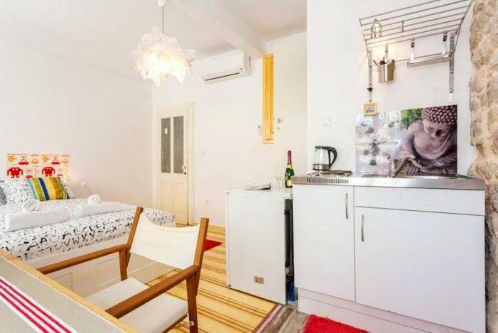 Apartment Summer Dream Old