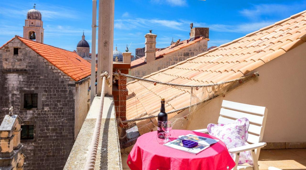 Summer Dream Old Apartment *